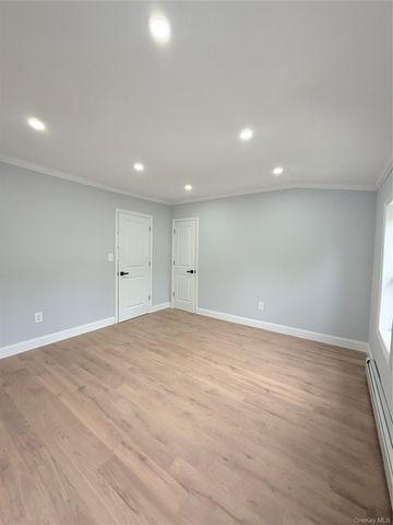128 E 238th Street, Bronx, NY 10470