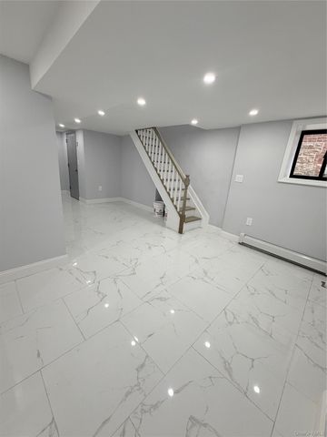 128 E 238th Street, Bronx, NY 10470