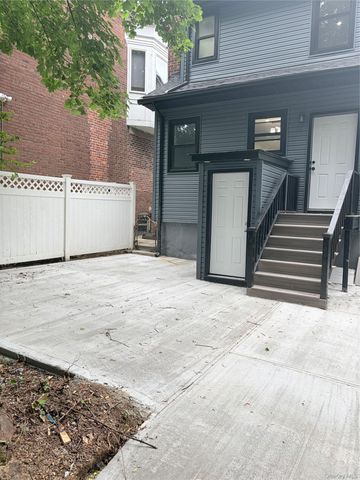 128 E 238th Street, Bronx, NY 10470