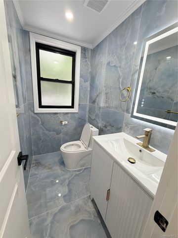 128 E 238th Street, Bronx, NY 10470