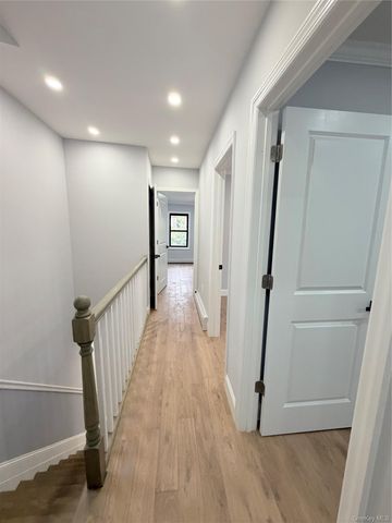 128 E 238th Street, Bronx, NY 10470