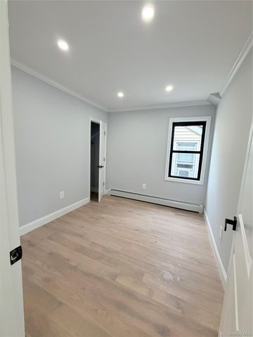 128 E 238th Street, Bronx, NY 10470