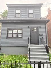 128 E 238th Street, Bronx, NY 10470