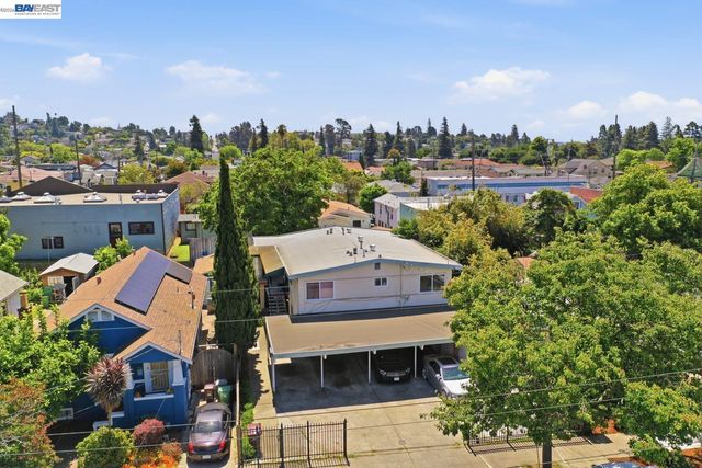 2828 Viola St, Oakland, CA 94619