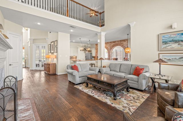 2537 Avalon Drive, Lewisville, TX 75056