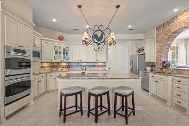 2537 Avalon Drive, Lewisville, TX 75056