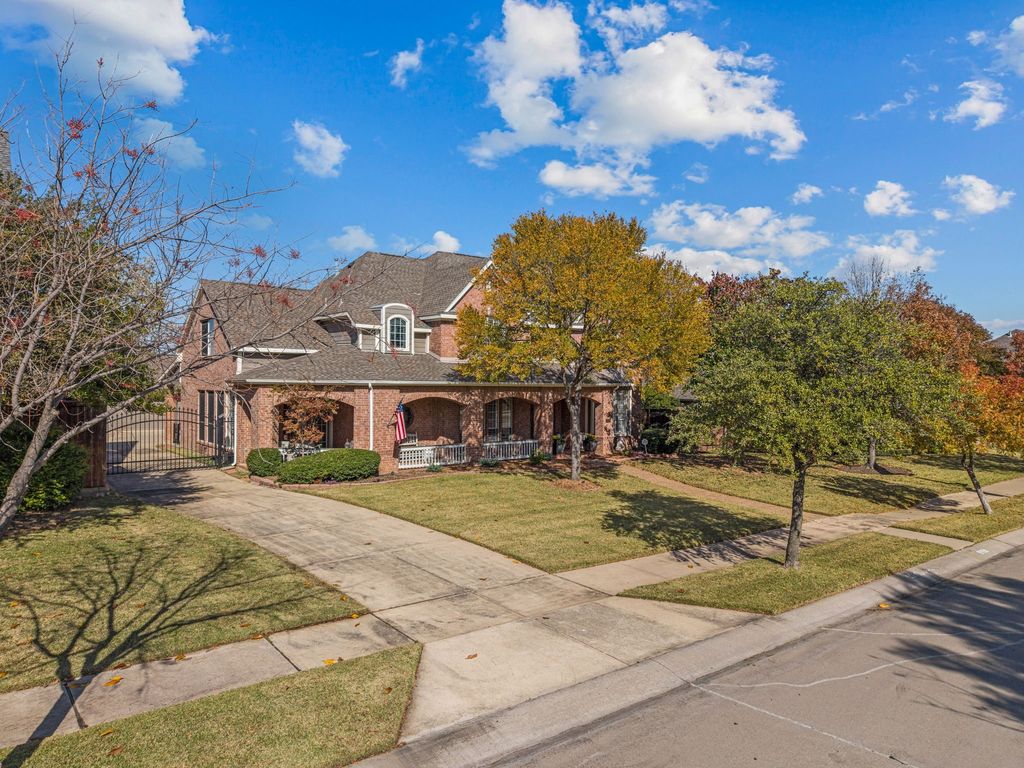 2537 Avalon Drive, Lewisville, TX 75056