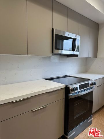 7560 Hollywood Boulevard 108, Los Angeles, CA 90046