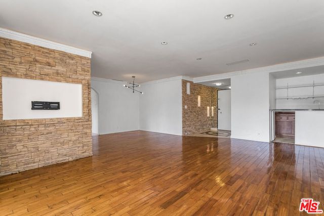 7560 Hollywood Boulevard 108, Los Angeles, CA 90046