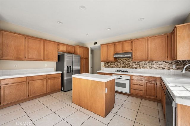 11645 Maynard Avenue, Tustin, CA 92782