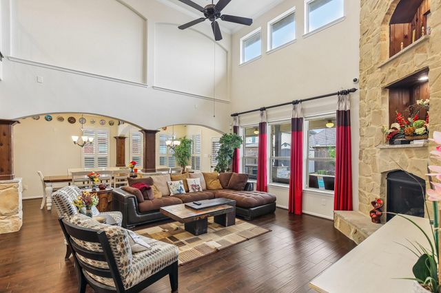 4220 Walnut Bend Drive, Friendswood, TX 77546