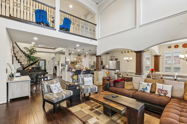 4220 Walnut Bend Drive, Friendswood, TX 77546