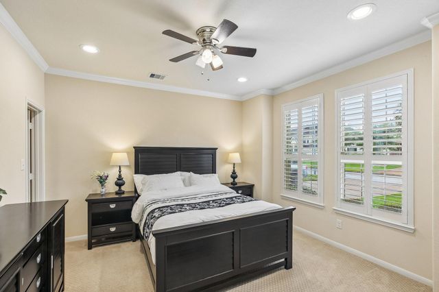 4220 Walnut Bend Drive, Friendswood, TX 77546