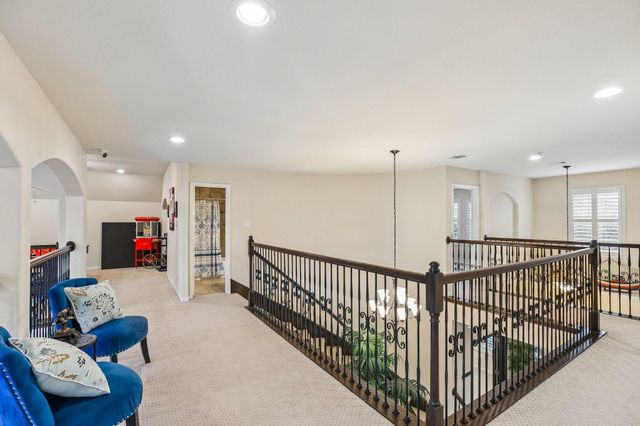 4220 Walnut Bend Drive, Friendswood, TX 77546