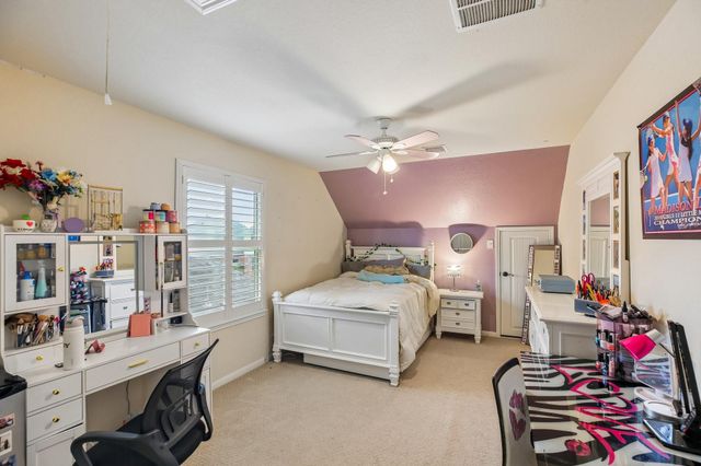 4220 Walnut Bend Drive, Friendswood, TX 77546