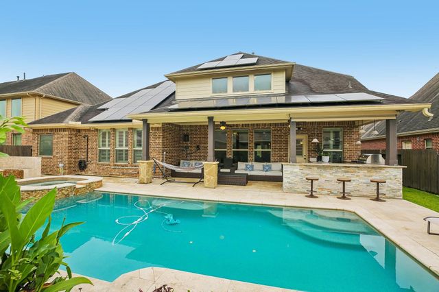 4220 Walnut Bend Drive, Friendswood, TX 77546