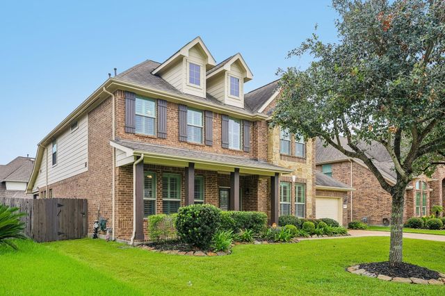 4220 Walnut Bend Drive, Friendswood, TX 77546