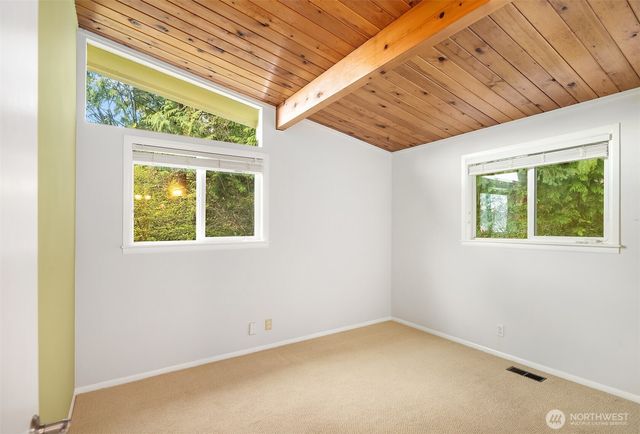 1848 W Lake Sammamish Parkway SE, Bellevue, WA 98008
