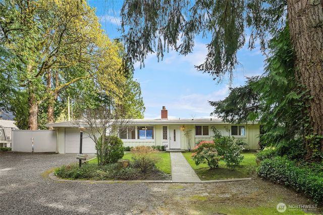 1848 W Lake Sammamish Parkway SE, Bellevue, WA 98008
