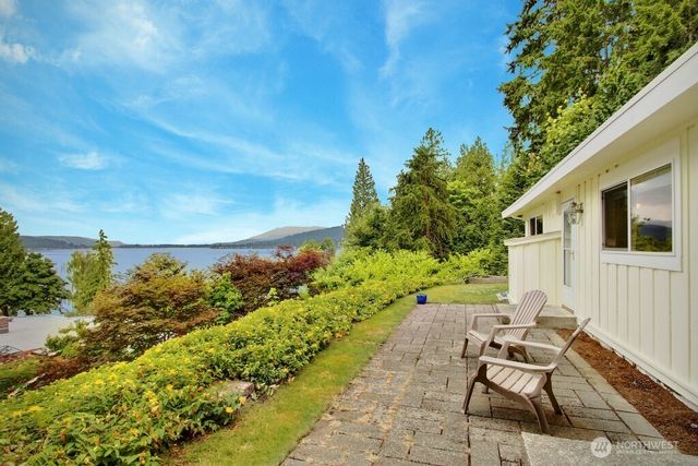 1848 W Lake Sammamish Parkway SE, Bellevue, WA 98008