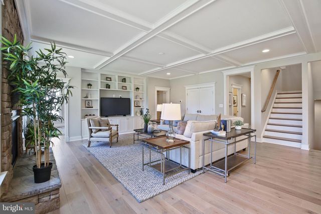 16043 KEYMER HILL CT, Hamilton, VA 20158