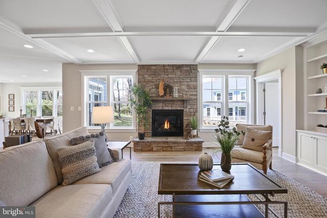 16043 KEYMER HILL CT, Hamilton, VA 20158