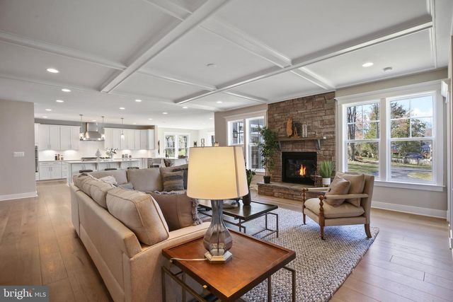 16043 KEYMER HILL CT, Hamilton, VA 20158