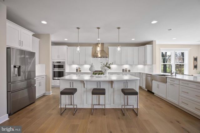 16043 KEYMER HILL CT, Hamilton, VA 20158