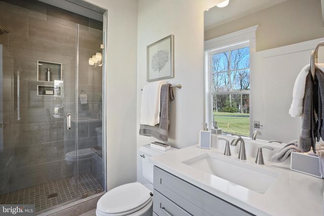 16043 KEYMER HILL CT, Hamilton, VA 20158