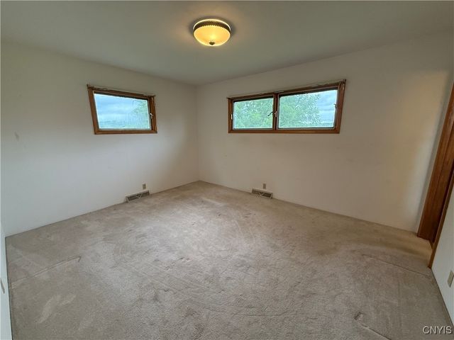 2359 Sands Road, Camillus, NY 13031
