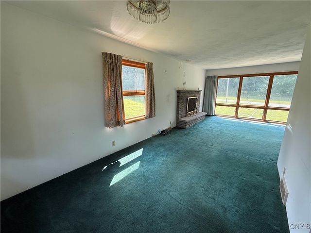 2359 Sands Road, Camillus, NY 13031