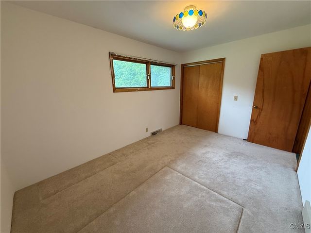 2359 Sands Road, Camillus, NY 13031