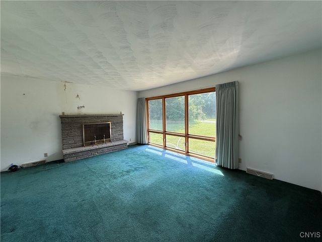 2359 Sands Road, Camillus, NY 13031