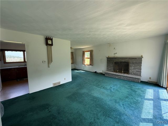 2359 Sands Road, Camillus, NY 13031