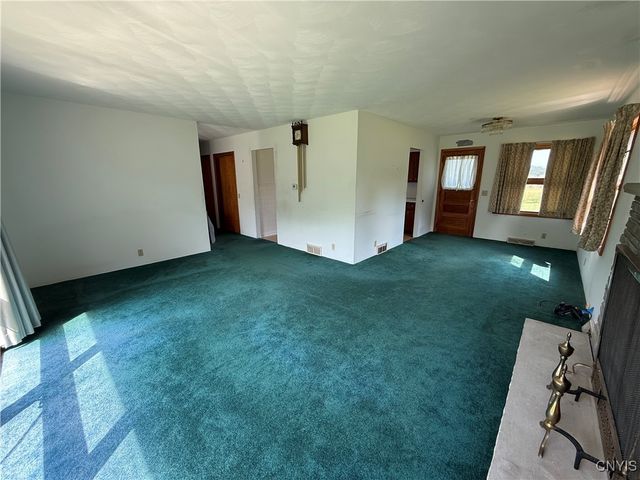 2359 Sands Road, Camillus, NY 13031