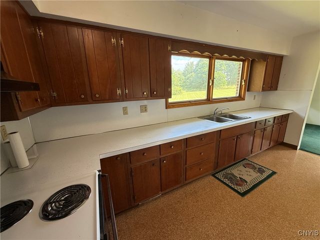 2359 Sands Road, Camillus, NY 13031
