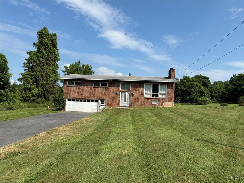 2359 Sands Road, Camillus, NY 13031