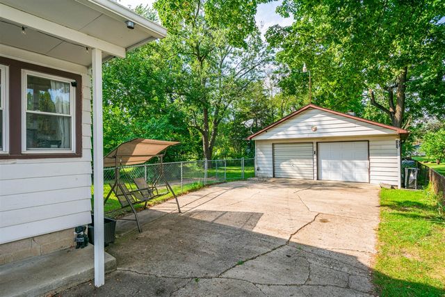92 Kellogg Street, Battle Creek, MI 49037
