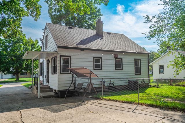 92 Kellogg Street, Battle Creek, MI 49037