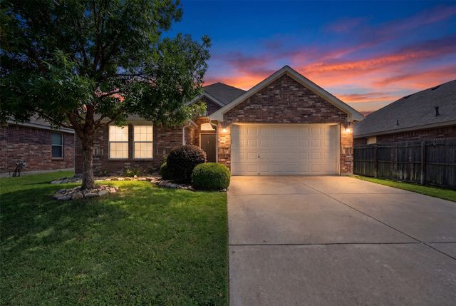 11209 Beechgrove Court, Fort Worth, TX 76140