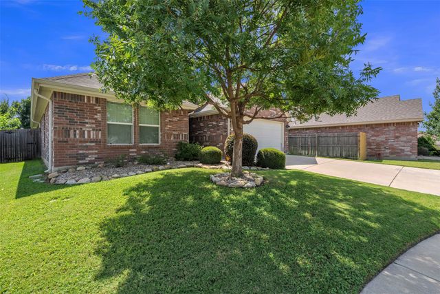 11209 Beechgrove Court, Fort Worth, TX 76140