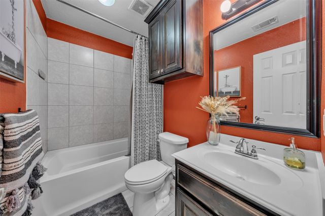 11209 Beechgrove Court, Fort Worth, TX 76140
