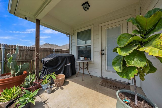 11209 Beechgrove Court, Fort Worth, TX 76140