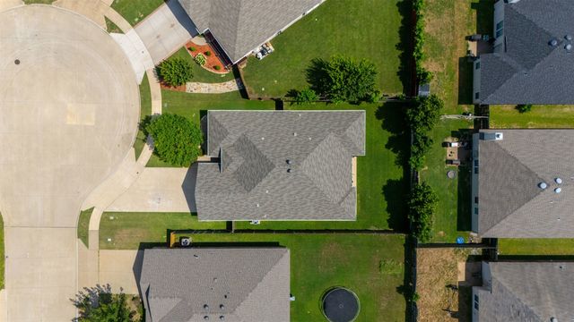 11209 Beechgrove Court, Fort Worth, TX 76140