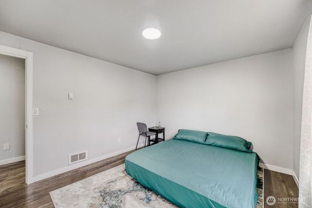 217 Tacoma Blvd S, Pacific, WA 98047