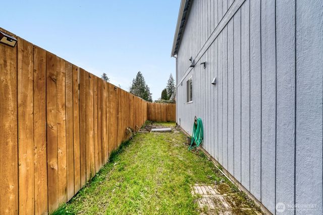 217 Tacoma Blvd S, Pacific, WA 98047