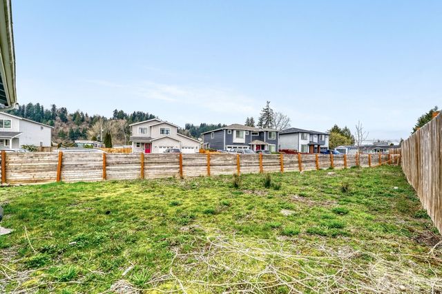 217 Tacoma Blvd S, Pacific, WA 98047