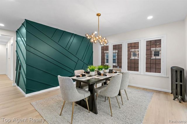 784 Barrington Road, Grosse Pointe Park, MI 48230