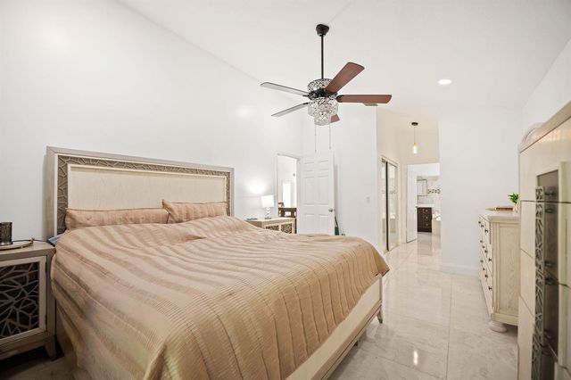 1842 OAK BERRY Circle, Wellington, FL 33414