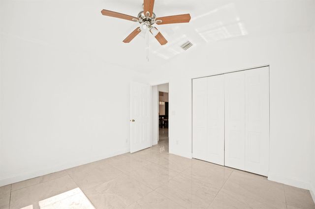 1842 OAK BERRY Circle, Wellington, FL 33414